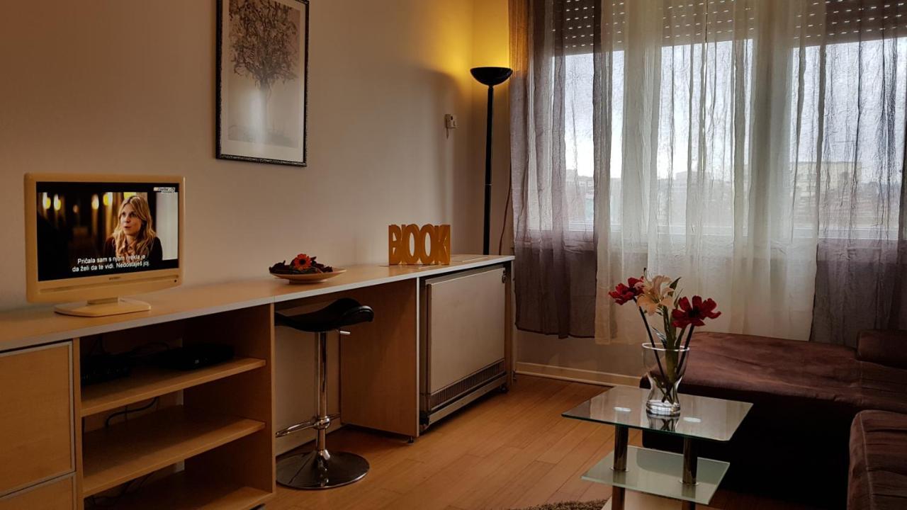 Downtown Belgrade Hostel And Apartments エクステリア 写真