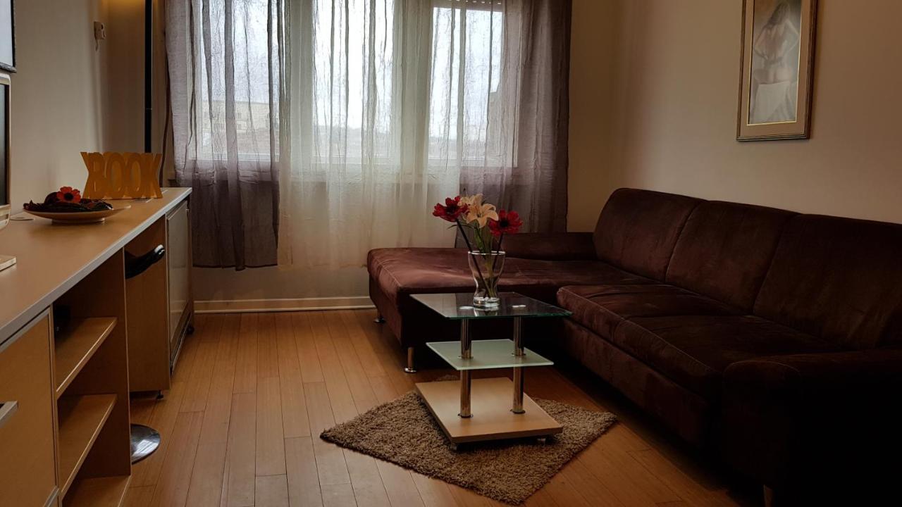 Downtown Belgrade Hostel And Apartments エクステリア 写真