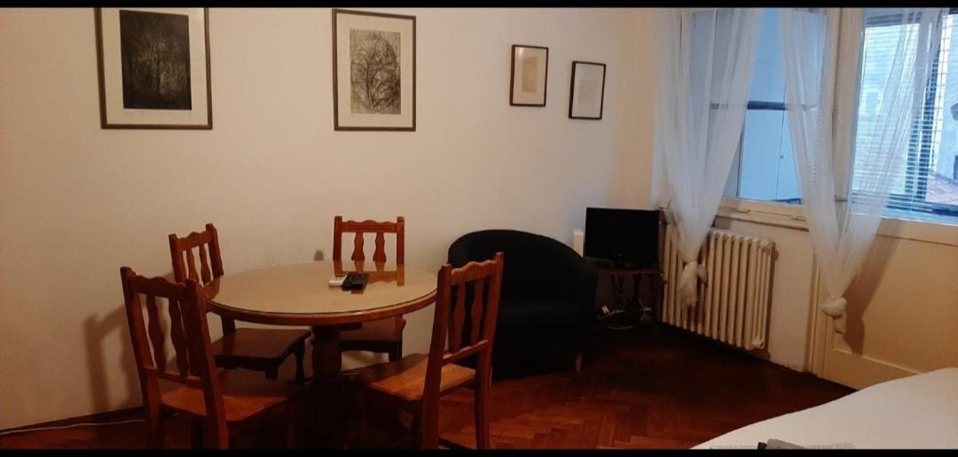 Downtown Belgrade Hostel And Apartments エクステリア 写真